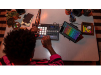 <b>Roland VERSELAB MV-1 Estúdio de Produção Musical gravador daw sampler looper sequenciador ritmos software</b> <b>Roland VERSELAB MV-1 Estúdio de Produção Musical gravador daw sampler looper sequenciador ritmos software</b>